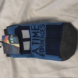 Dr. Who A Time for Heroes no show socks size 4-10